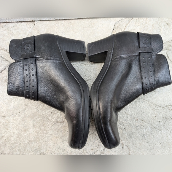 Clarks Bendables Dream Belle Leather Ankle Booties Black 37595 Women's Size 8.5 - Picture 6 of 8